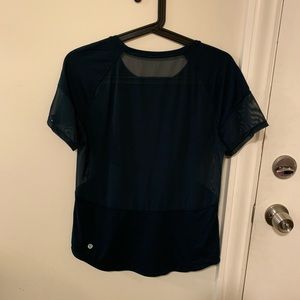 Lululemon top with mesh paneling